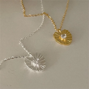 925 Sterling Silver Heart Pendant Necklace Sunburst Texture Zircon Inlaid Minimalist Elegant Jewelry For Women