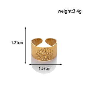 Golden heart snake ring dimensions showing 1.21cm width and 1.98cm diameter
