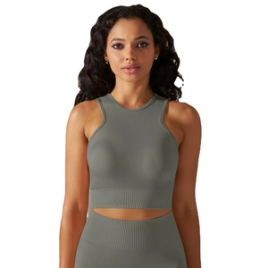Ensemble de yoga sans couture vert olive avec débardeur et legging de compression taille haute