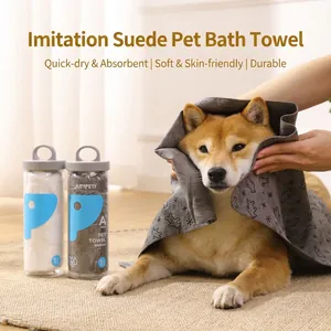 Absorberende Hondenhanddoek Van Synthetisch Zeemleer Sneldrogende Verzorgingsdoek In Draagbare Fles Voor Honden En Katten