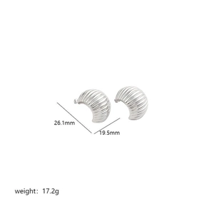 Orecchini a semici lindre argentati con onde, dimensioni 26,1 mm e peso di 17,2 g
