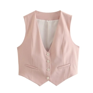 Gilet rose sans manches avec col en V, fermeture à quatre boutons et poches passepoilées