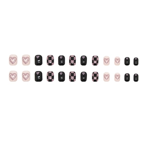 Kit de 24 faux ongles avec motifs de cœur rose et damier violet pour femmes