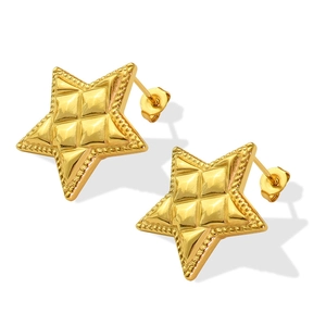 French retro gold-plated star stud earrings with quilted texture and beaded edges