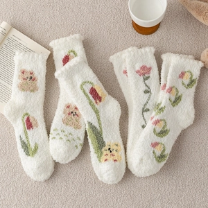 Women Thickened Coral Fleece Socks Winter Warm Mid-Calf Sleep Socks Cozy Fuzzy Floor Socks With Tulip Bear Floral Pattern Japanese Style Home Wear