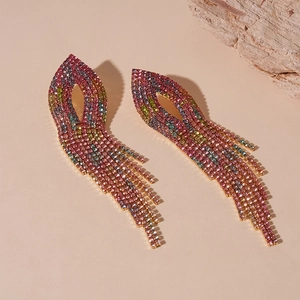 Luxurious gradient rhinestone tassel earrings with a stylish leaf shape in golden metal