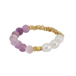 Elastic beaded bracelet with faceted purple stones, white pearls and gold spacers