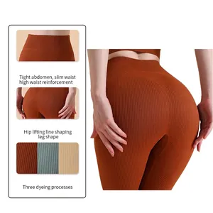 Pantalon de yoga côtelé à taille haute avec contrôle du ventre et effet push-up