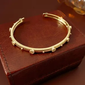 French Vintage Copper Open Cuff Bangle Bracelet With Ribbed Texture And Zircon Minimalist Elegant Women Fashion Jewelry
