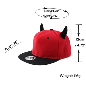 Tableau des tailles détaillé pour casquette snapback hip hop avec cornes de démon 3D