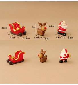 Detailed size specifications for resin Santa Claus, elk, and sleigh miniature figurines