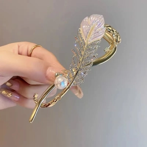 Elegant Feather Hair Clip Alloy Rhinestone Artificial Pearl Gold Twist Clip Women Back Of Head Hair Styling Accessories