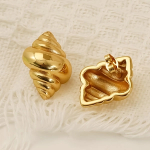 Polished gold seashell stud earrings made of stainless steel for a minimalist beach look