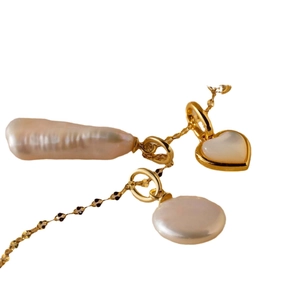 18K gold plated heart and irregular pearl pendant necklace in minimalist style