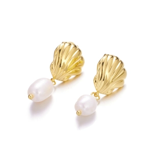 Elegant French style shell and pearl drop earrings in gold plated stainless steel