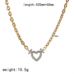 Collier cœur en acier inoxydable plaqué or 18 carats avec zircone et fermoir en T