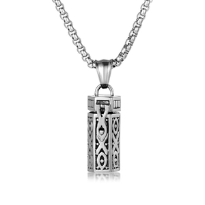 Collana diffusore di oli essenziali in argento con ciondolo cilindrico traforato elegante