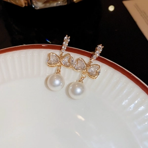 Boucles D'oreilles Pendantes Künstliche Perle Nœud Élégantes Avec Tige En Argent Cuivre Zircon Plaqué Or Bijoux Pour Femmes