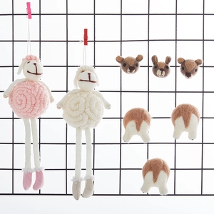 Handmade Wool Felt Sheep Hanging Ornament Cute Deer Head Corgi Butt Pendant For Christmas Tree Home Decor Party Gift