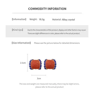 Size guide for vintage C-shaped rhinestone earrings showing 3cm width and 2.5cm height