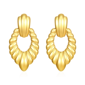 Chic 18K gold plated stainless steel teardrop shell earrings for women in retro style