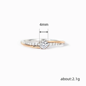 Two-tone geometric micro-set ring with 4mm center stone and 2.1g weight display