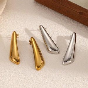 Minimalist long teardrop titanium steel earrings in polished 18k gold and silver finish