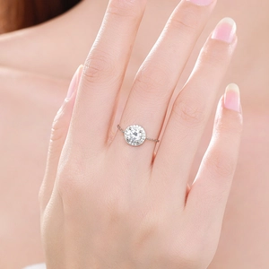 Elegant S925 silver ring with halo tanzanite gemstone and unique delicate chain band