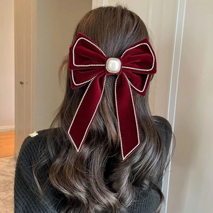Barrette élégante en velours bordeaux à double nœud et perles pour coiffures de mariée