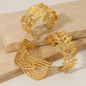 Exaggerated Stainless Steel Ginkgo Leaf Cuff Bracelet For Women Wide Hollow Design Adjustable Open Bangle Vintage Jewelry