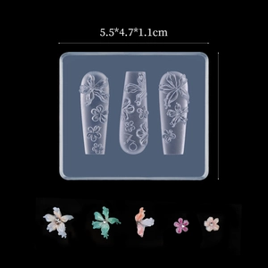Detail of 3D embossed silicone nail art mold featuring flowers and tulips 5.5x4.7x1.1cm