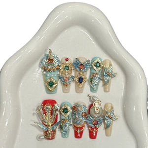 Luxury Chinese style handmade press-on nails with phoenix relief and pearls in 10 pieces set