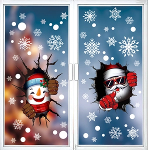 Dettaglio degli adesivi per finestre con Babbo Natale e pupazzo di neve con effetto foro