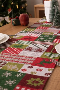Runner da tavola natalizio patchwork con motivi di omini di pan di zenzero e renne festive