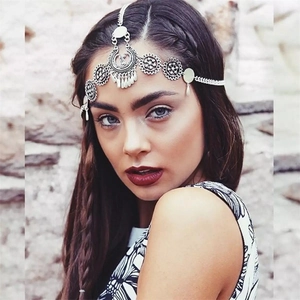 Bohemian Head Chain Retro Alloy Hollow Flower Moon Pendant Tassel Ethnic Exotic Style Forehead Jewelry For Women