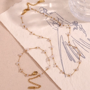 18K gold plated stainless steel necklace with pink crystal stones and lobster clasp