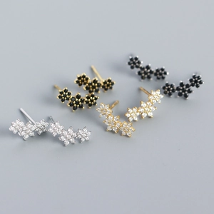 Flower Stud Earrings With 925 Sterling Silver Earring Post Sweet Cubic Zirconia Floral Inlaid Lightweight Versatile Daily Jewelry