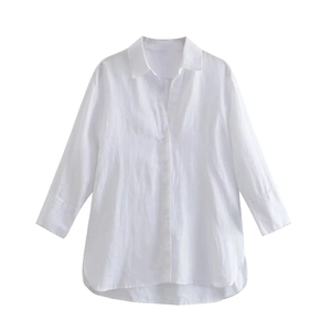 Camicia in lino bianco a maniche lunghe da donna con spacchi laterali e bottoni