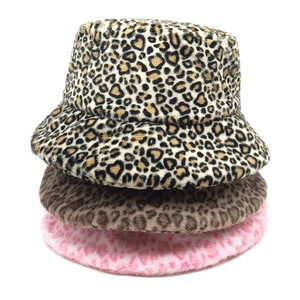 Chapeau Bob En Fausse Fourrure Imprimé Léopard Hiver Chaud Peluche Pour Femmes Mode Rétro Accessoire Temps Froid