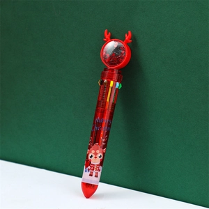 Détail du stylo multicolore de Noël avec renne et paillettes de cœur rouge en boule