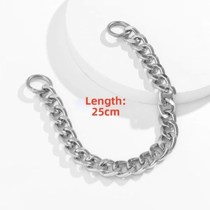 Detail of 25cm silver curb chain bag strap with metallic finish and ring clasps