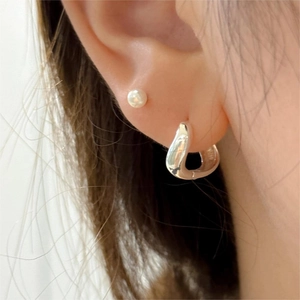 Boucles d'oreilles minimalistes en argent fin 925 forme irrégulière pour femme