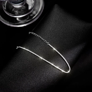 Bracciale in argento sterling S925 scintillante con trama brillante su pelle nera