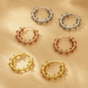 Retro stainless steel twisted wire hoop earrings in gold, silver and rose gold colors