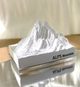 Détail d'un diffuseur en plâtre en forme de montagne ALPS sur socle acrylique