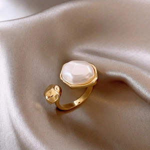 Vintage Adjustable Ring With Irregular Artificial Baroque Pearl Zircon Alloy Gold Plated Elegant French Style Hand Jewelry For Women