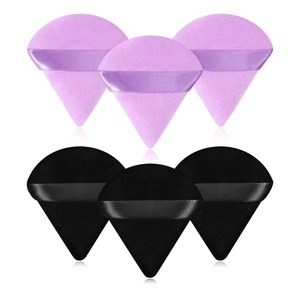 Borla para Polvo Flocada Triangular Esponja Suave Para Fijación de Maquillaje Facial Aplicador de Base con Asa de Cinta