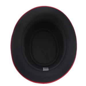 Chapeau de jazz fedora noir avec bord rouge, bandeau de sudation et étiquette de lavage