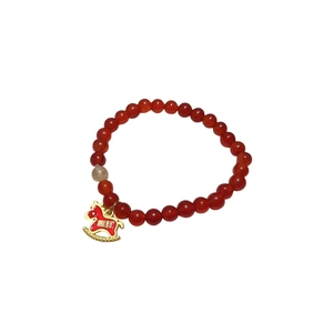 Bracelet en perles d'agate rouge avec pendentif cheval doré et caractères chinois