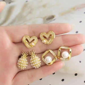 Fashion Copper Earrings With 18K Gold Plated Artificial Pearl Zircon Heart Pineapple Geometric Studs For Women